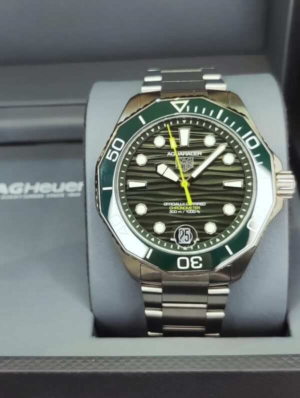 Tag Heuer Aquaracer Green Dial 42mm 2025